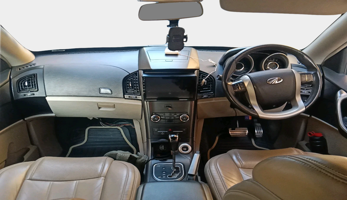 2017 Mahindra XUV500 W10 AT, Diesel, Automatic, 57,879 km, interior