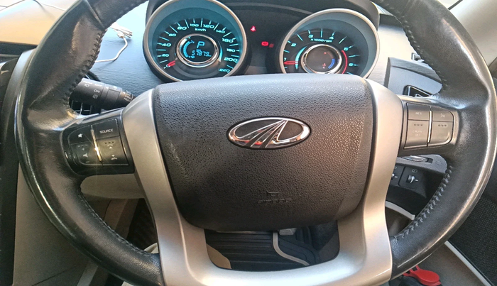 2017 Mahindra XUV500 W10 AT, Diesel, Automatic, 57,879 km, interior