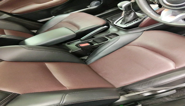 2022 Maruti Grand Vitara ALPHA SMART HYBRID AT, Petrol, Automatic, 27,566 km, interior