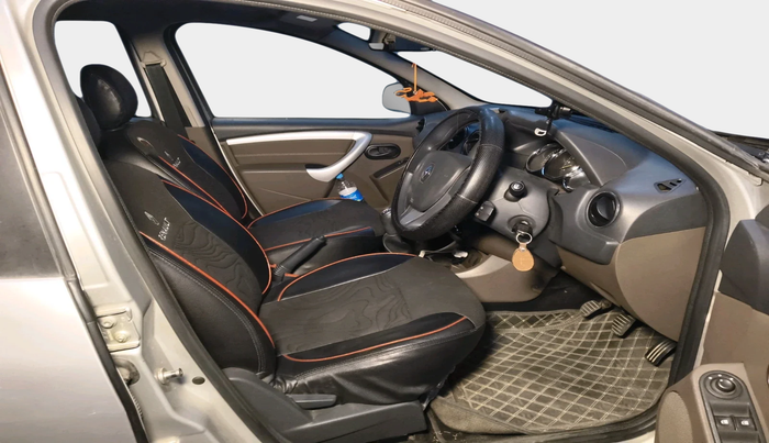 2017 Renault Duster RXE 1.6 PETROL, Petrol, Manual, 61,111 km, interior