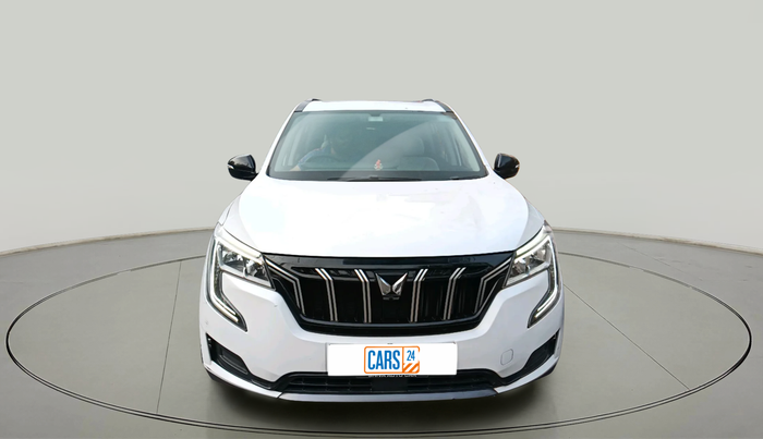 2024 Mahindra XUV700 AX 5 P MT 5 STR, Petrol, Manual, 28,597 km, exterior