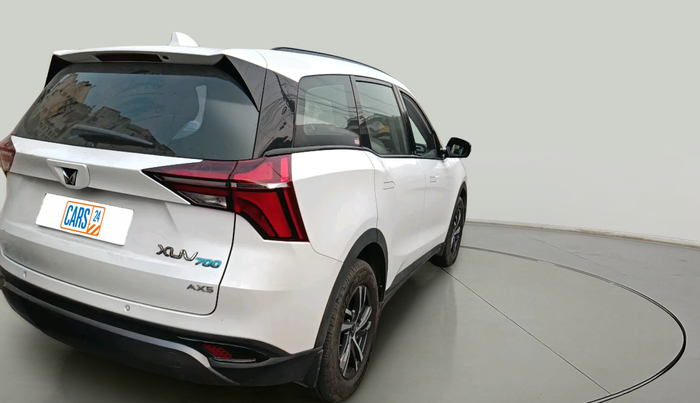 2024 Mahindra XUV700 AX 5 P MT 5 STR, Petrol, Manual, 28,597 km, exterior