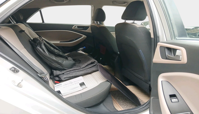 2018 Hyundai Elite i20 ASTA 1.4 CRDI (O), Diesel, Manual, 1,06,944 km, interior