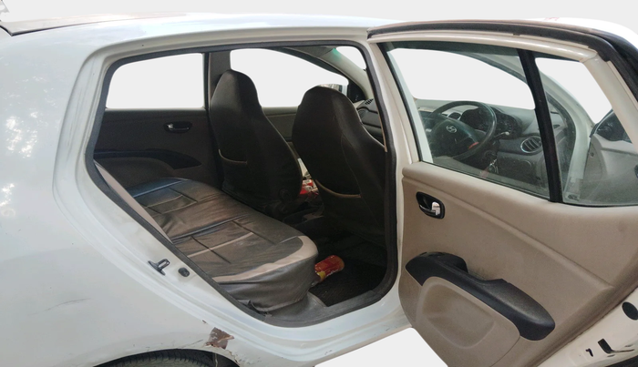 2010 Hyundai i10 MAGNA 1.1, Petrol, Manual, 1,06,236 km, interior