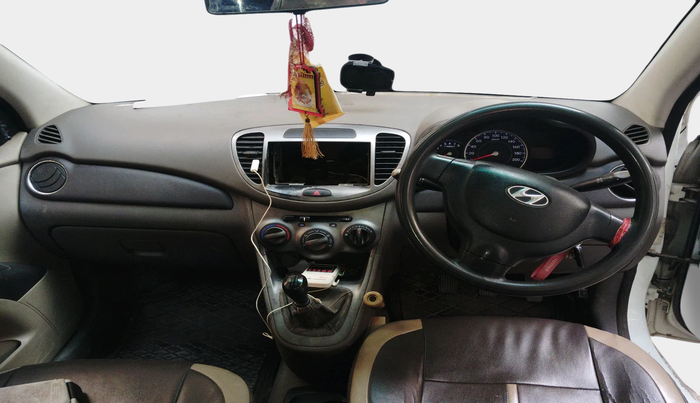 2010 Hyundai i10 MAGNA 1.1, Petrol, Manual, 1,06,236 km, interior