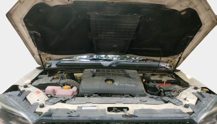 2016 Mahindra Scorpio S6 PLUS 1.99, Diesel, Manual, 97,031 km, exterior