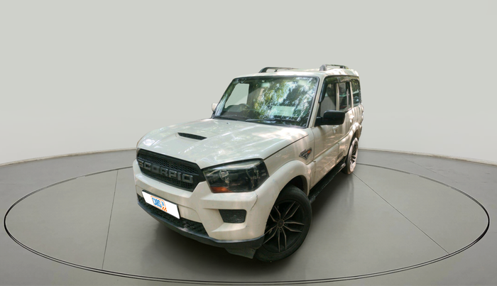 2016 Mahindra Scorpio S6 PLUS 1.99, Diesel, Manual, 97,031 km, exterior