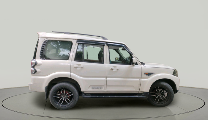 2016 Mahindra Scorpio S6 PLUS 1.99, Diesel, Manual, 97,031 km, exterior