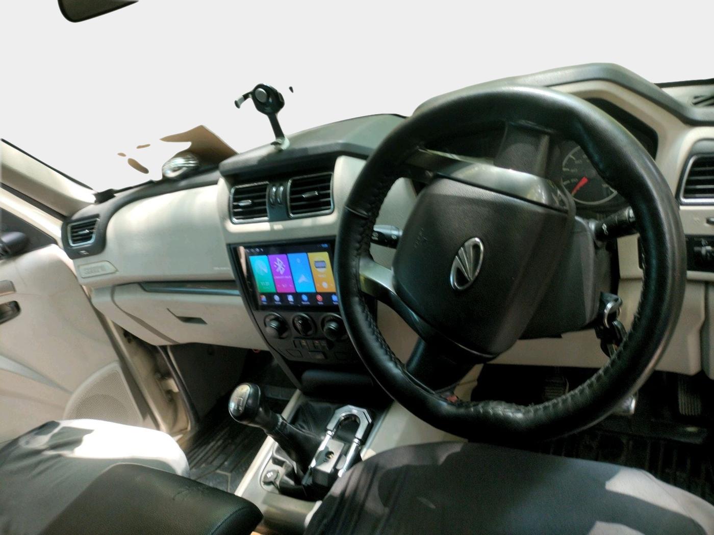 2016 Mahindra Scorpio S6 PLUS 1.99, Diesel, Manual, 97,031 km, interior