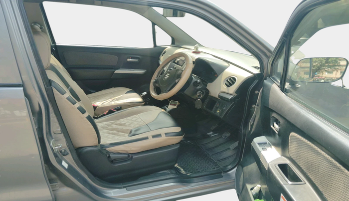 2013 Maruti Wagon R 1.0 LXI CNG, CNG, Manual, 3,19,288 km, interior