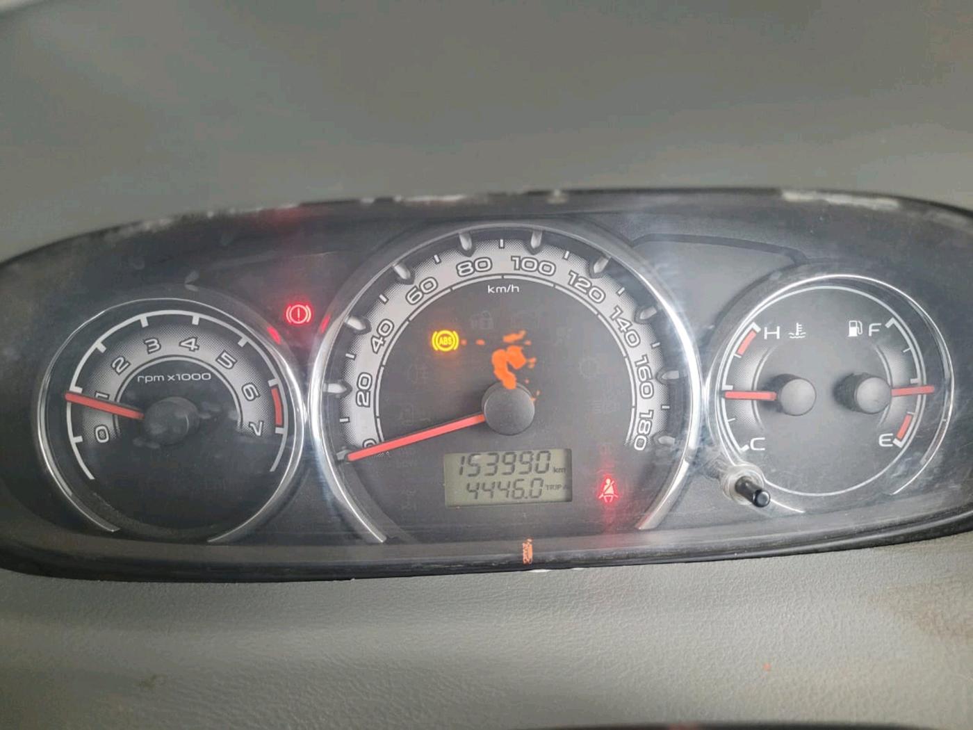 2016 Mahindra NUVOSPORT N8, Diesel, Manual, 1,53,990 km, interior