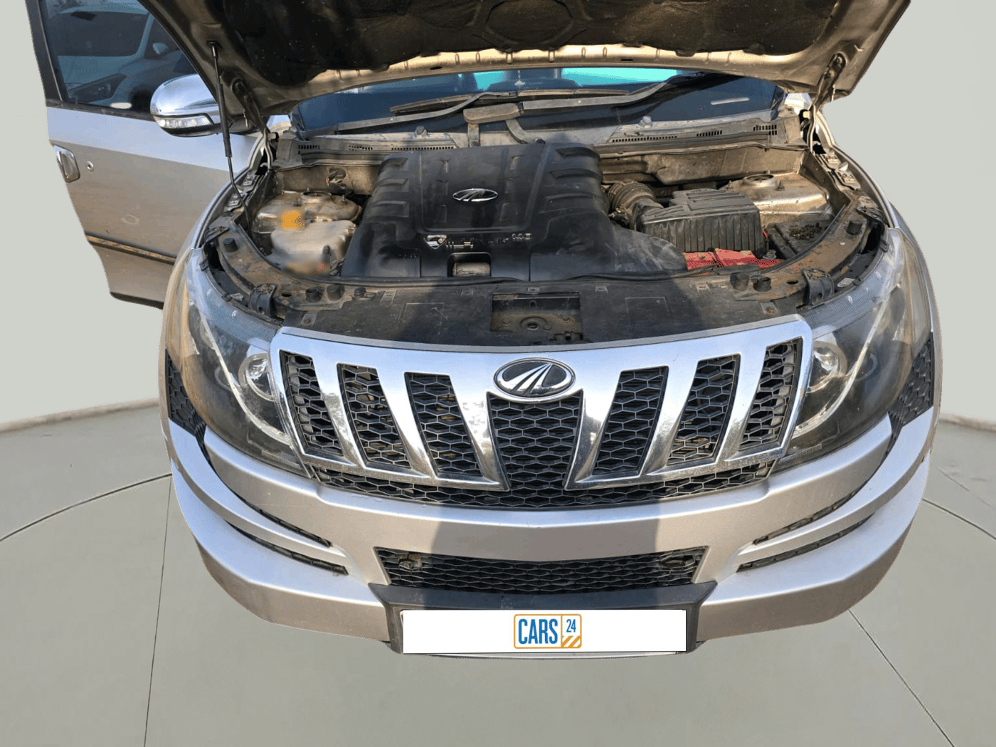 2012 Mahindra XUV500 W8, Diesel, Manual, 2,08,900 km, exterior