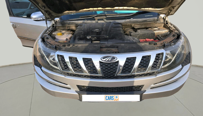 2012 Mahindra XUV500 W8, Diesel, Manual, 2,08,900 km, exterior