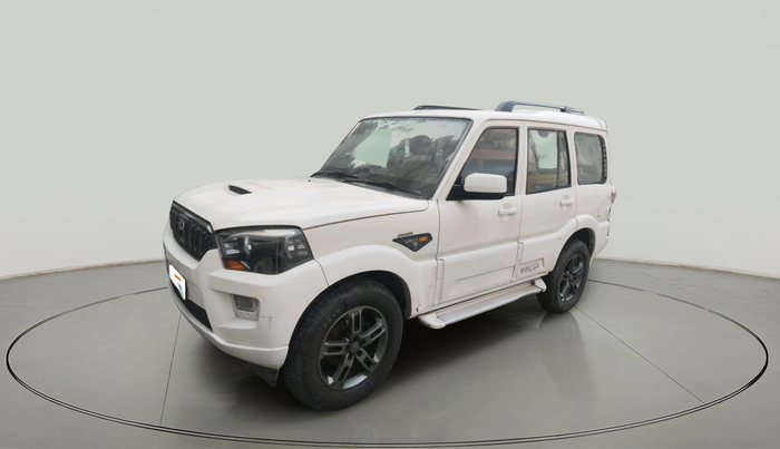 2017 Mahindra Scorpio S4 PLUS 1.99 INTELLI-HYBRID, Diesel, Manual, 96,766 km, exterior