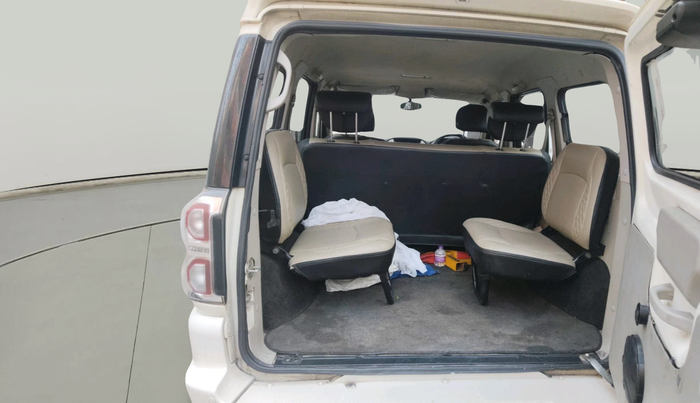 2017 Mahindra Scorpio S4 PLUS 1.99 INTELLI-HYBRID, Diesel, Manual, 96,766 km, exterior