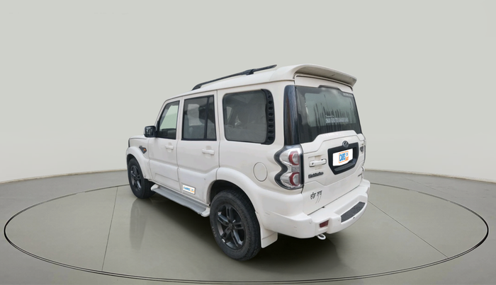 2017 Mahindra Scorpio S4 PLUS 1.99 INTELLI-HYBRID, Diesel, Manual, 96,766 km, exterior
