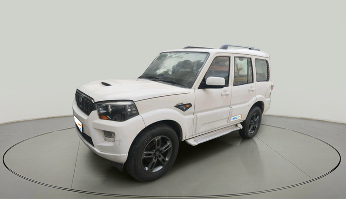 2017 Mahindra Scorpio S4 PLUS 1.99 INTELLI-HYBRID, Diesel, Manual, 96,766 km, exterior