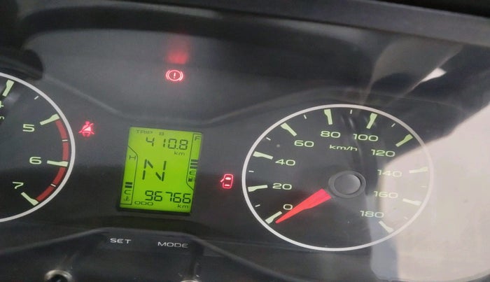 2017 Mahindra Scorpio S4 PLUS 1.99 INTELLI-HYBRID, Diesel, Manual, 96,766 km, interior