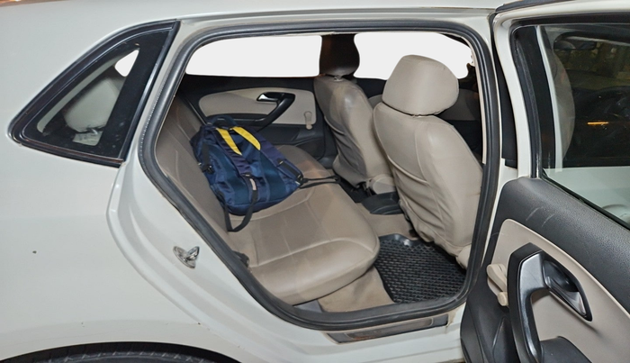 2012 Volkswagen Polo TRENDLINE 1.2L PETROL, Petrol, Manual, 1,07,237 km, interior