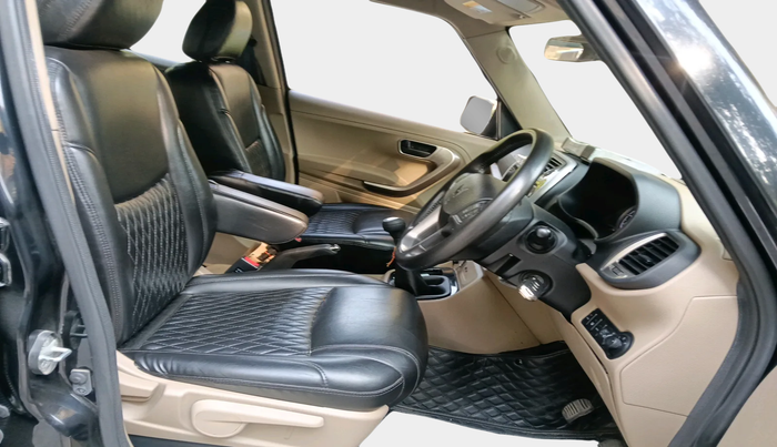 2024 Mahindra BOLERO NEO N10 R, Diesel, Manual, 18,160 km, interior