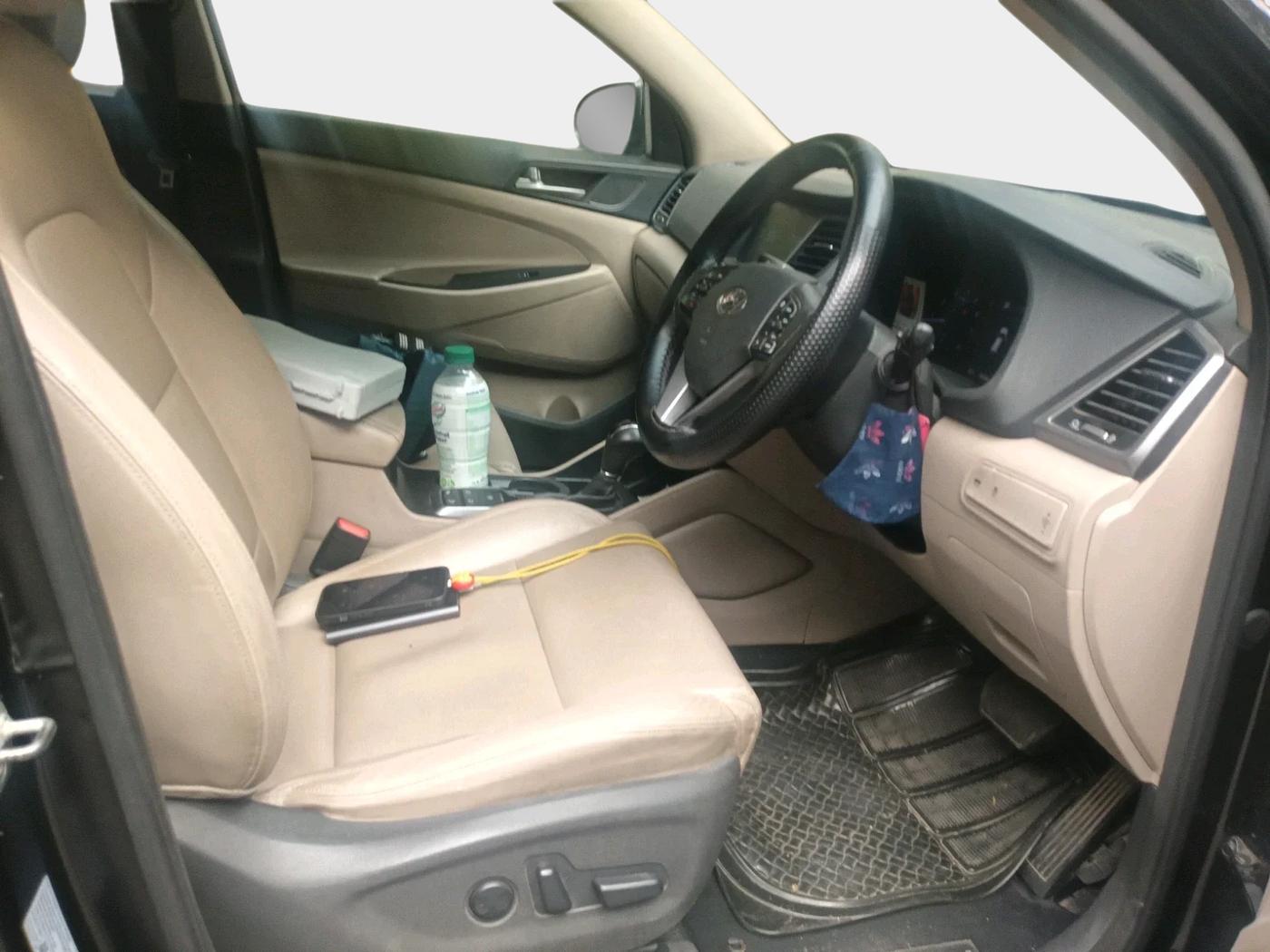2019 Hyundai Tucson GLS 2WD AT PETROL, Petrol, Automatic, 79,086 km, interior