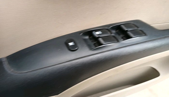 2013 Hyundai i10 MAGNA 1.1, Petrol, Manual, 95,214 km, interior