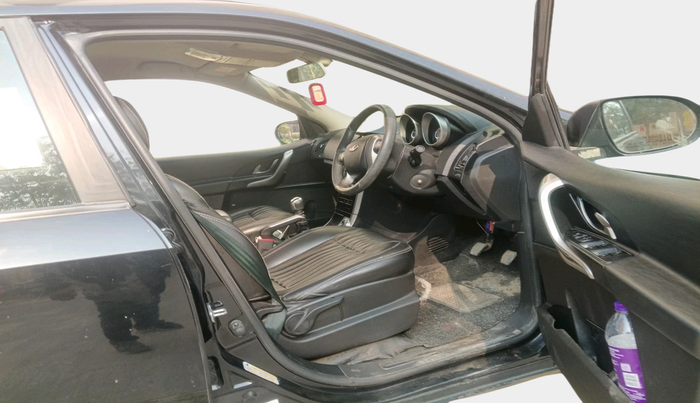 2021 Mahindra XUV500 W7, Diesel, Manual, 47,041 km, interior