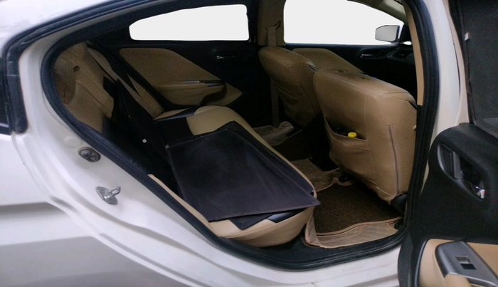 2015 Honda City 1.5L I-VTEC VX, Petrol, Manual, 1,15,776 km, interior