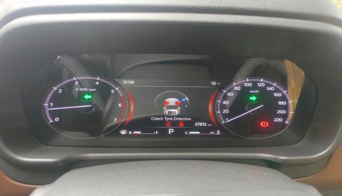 2024 Mahindra SCORPIO-N Z8 PETROL AT 7 STR, Petrol, Automatic, 27,812 km, interior