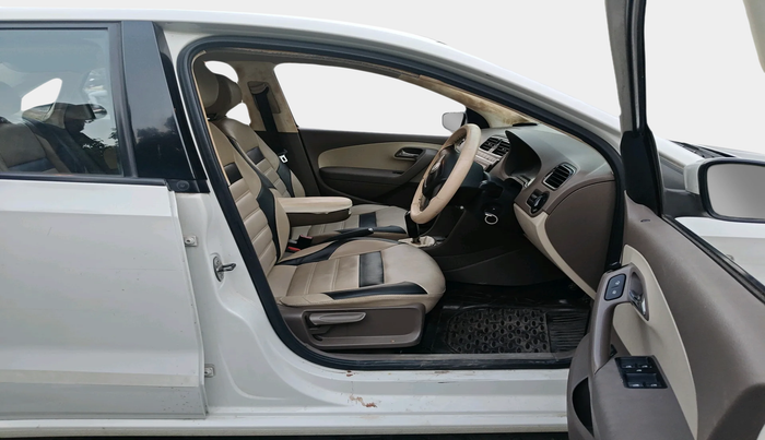 2012 Skoda Rapid 1.6 MPI ACTIVE, Petrol, Manual, 38,729 km, interior