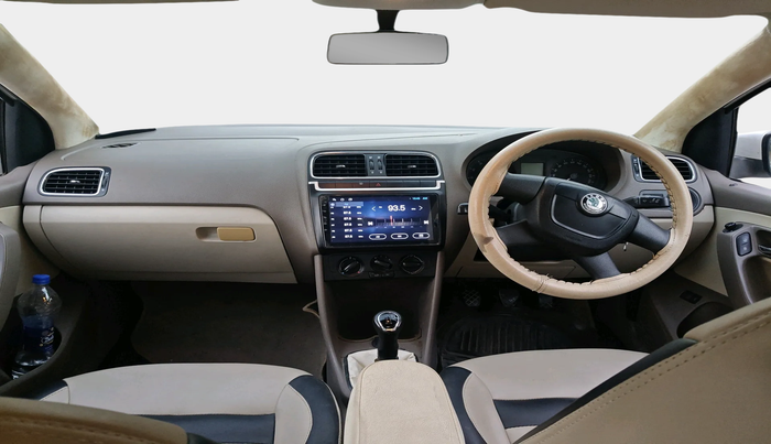 2012 Skoda Rapid 1.6 MPI ACTIVE, Petrol, Manual, 38,729 km, interior