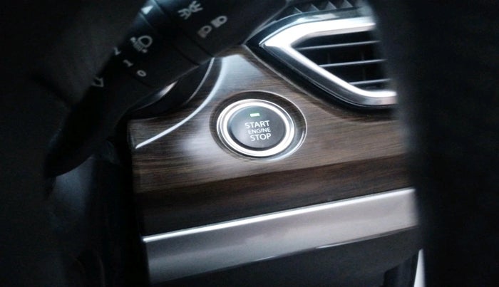 2019 Tata Harrier XZ 2.0L, Diesel, Manual, 1,08,025 km, interior