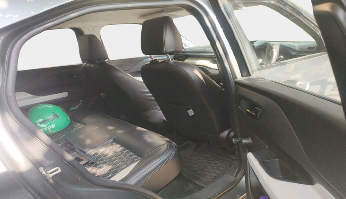 2024 Tata PUNCH PURE MT CNG, CNG, Manual, 30,597 km, interior