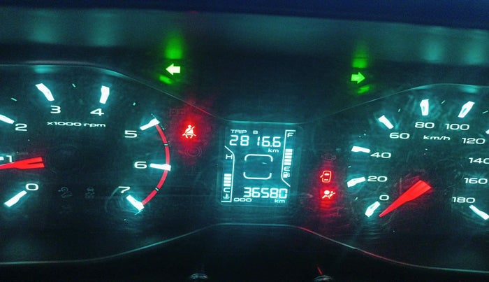 2018 Mahindra Scorpio S5, Diesel, Manual, 36,580 km, interior