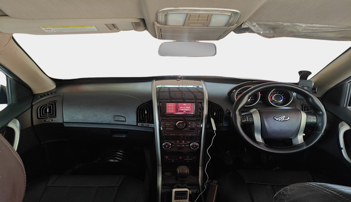 2013 Mahindra XUV500 W8, Diesel, Manual, 94,366 km, interior