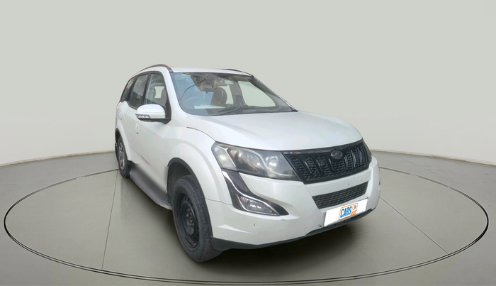 2017 Mahindra XUV500 W6 1.99, Diesel, Manual, 42,296 km, exterior