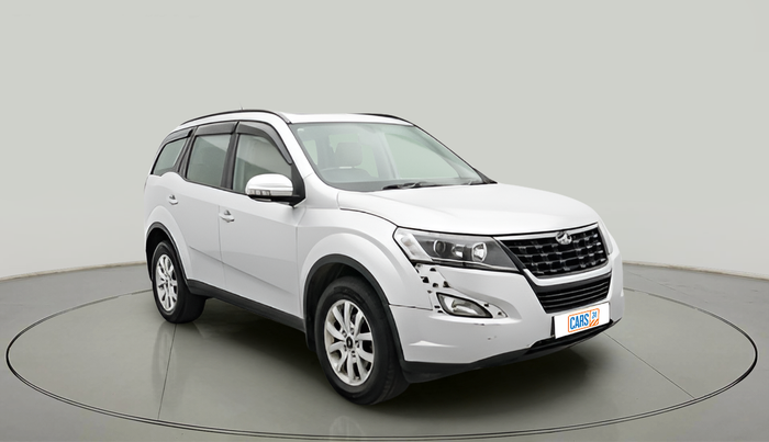 2018 Mahindra XUV500 W9, Diesel, Manual, 68,693 km, exterior