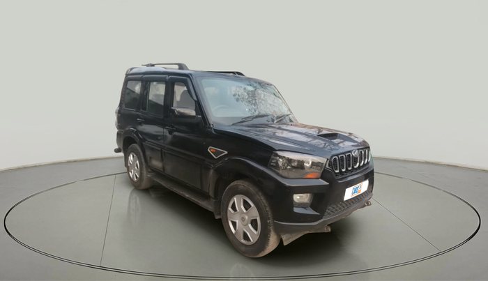 2017 Mahindra Scorpio S6 PLUS, Diesel, Manual, 44,389 km, exterior