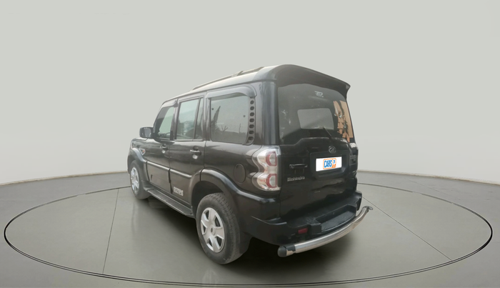 2017 Mahindra Scorpio S6 PLUS, Diesel, Manual, 44,389 km, exterior