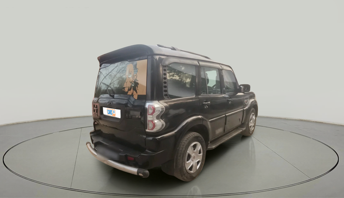 2017 Mahindra Scorpio S6 PLUS, Diesel, Manual, 44,389 km, exterior