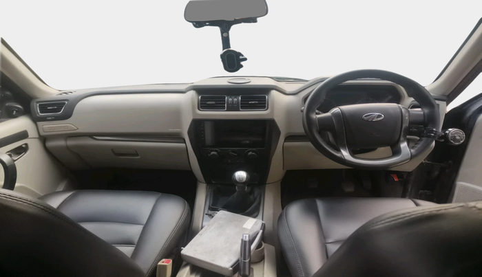 2017 Mahindra Scorpio S6 PLUS, Diesel, Manual, 44,389 km, interior