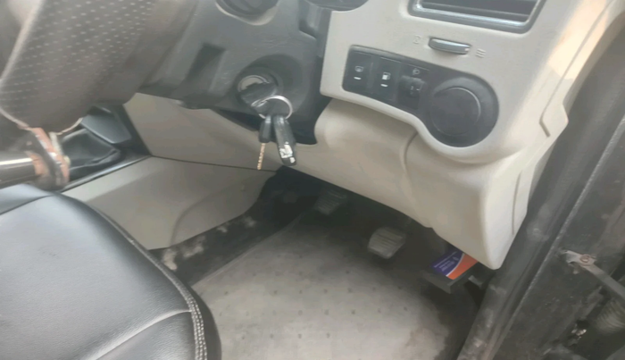 2017 Mahindra Scorpio S6 PLUS, Diesel, Manual, 44,389 km, interior