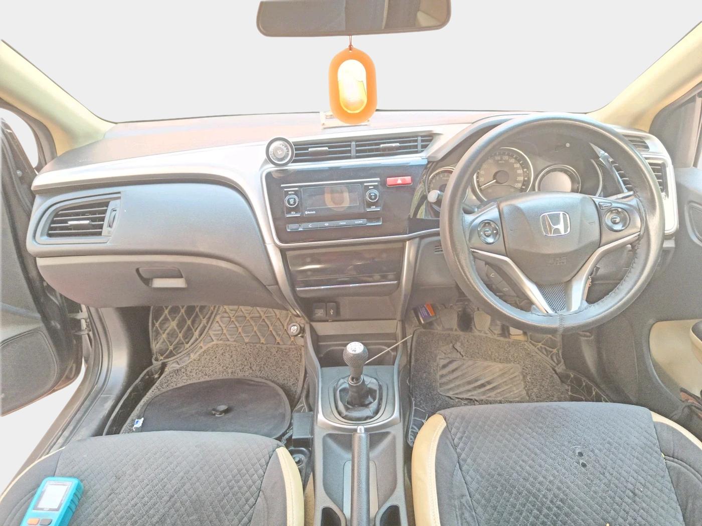 2015 Honda City 1.5L I-VTEC SV, Petrol, Manual, 1,12,754 km, interior