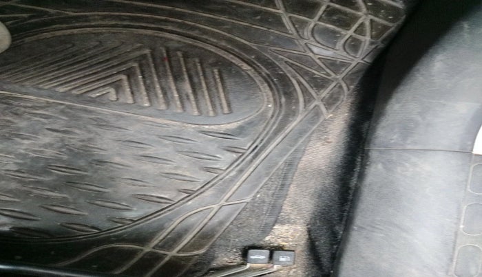 2012 Maruti Ritz LXI, Petrol, Manual, 68,001 km, interior