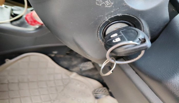 2011 Maruti Swift Dzire VXI, Petrol, Manual, 1,11,291 km, interior