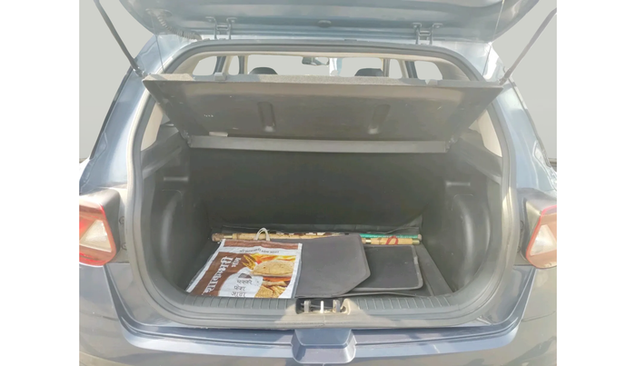 2021 Hyundai VENUE S+ 1.2, Petrol, Manual, 78,256 km, exterior