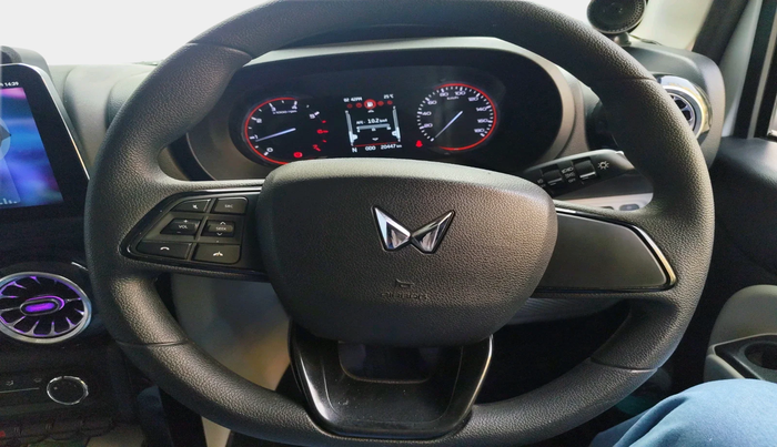 2025 Mahindra Thar Roxx MX1 Petrol MT 2WD, Petrol, Manual, 20,447 km, interior