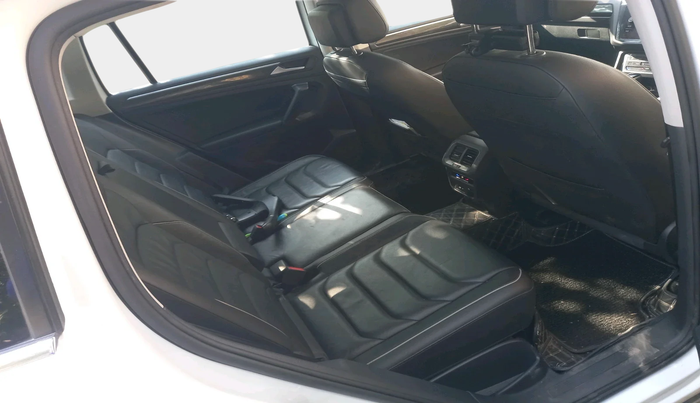 2022 Volkswagen TIGUAN ELEGANCE 2.0 TSI DSG, Petrol, Automatic, 43,802 km, interior