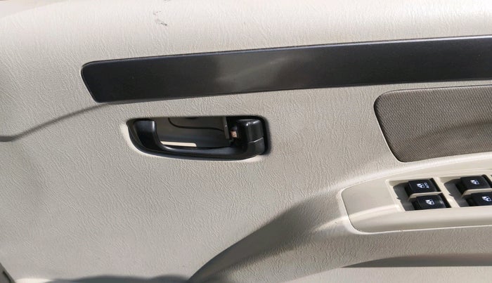 2018 Mahindra Scorpio S7, Diesel, Manual, 94,124 km, interior