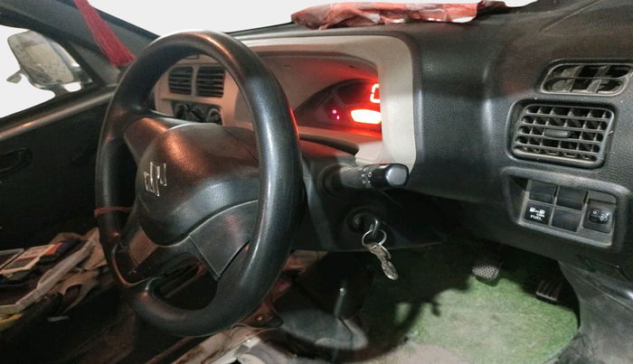 2023 Maruti Eeco 5 STR AC CNG, Petrol, Manual, 72,142 km, interior